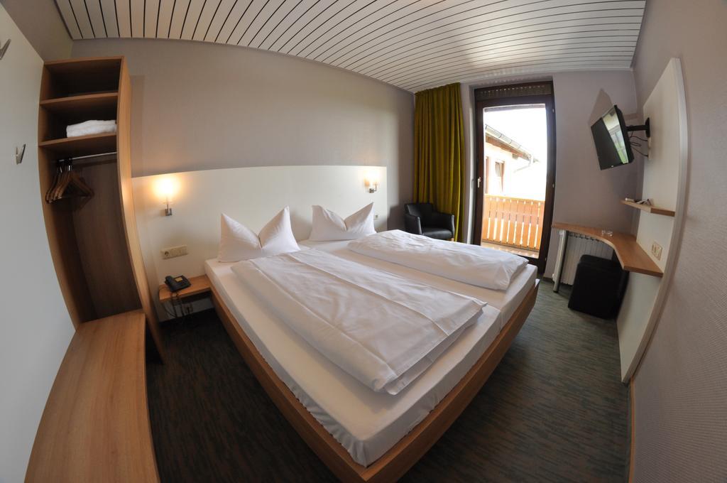 Hotel Berghof Петерсберг Экстерьер фото